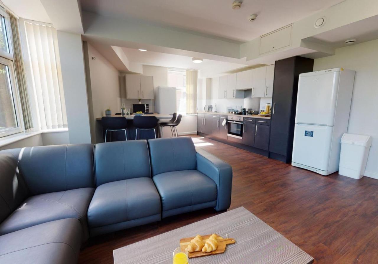 Private Bedrooms With Shared Kitchen And Studios At Iq Tufnell House In ロンドン エクステリア 写真